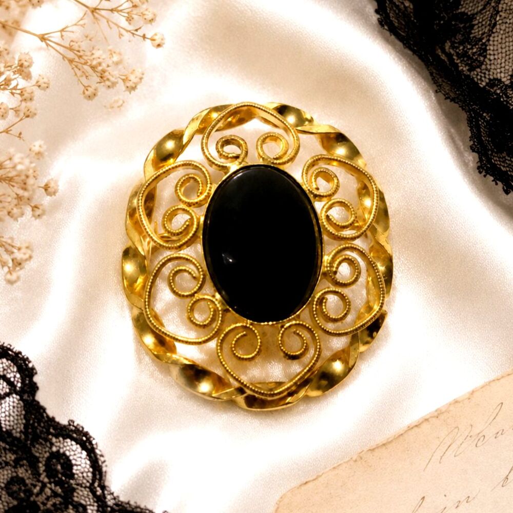 Vintage Gold Tone Filigree Black Glass Cabochon Brooch